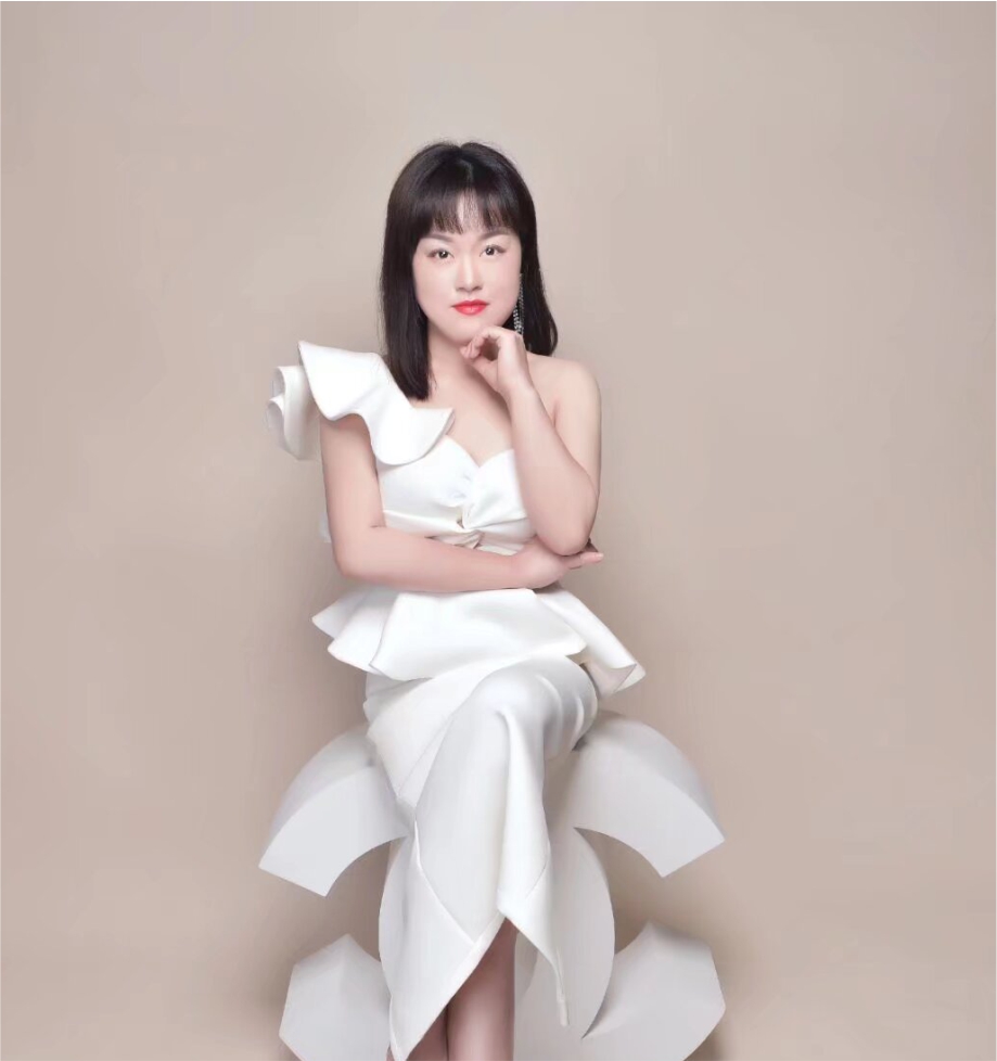 懷化高級(jí)紋繡師---邱霞