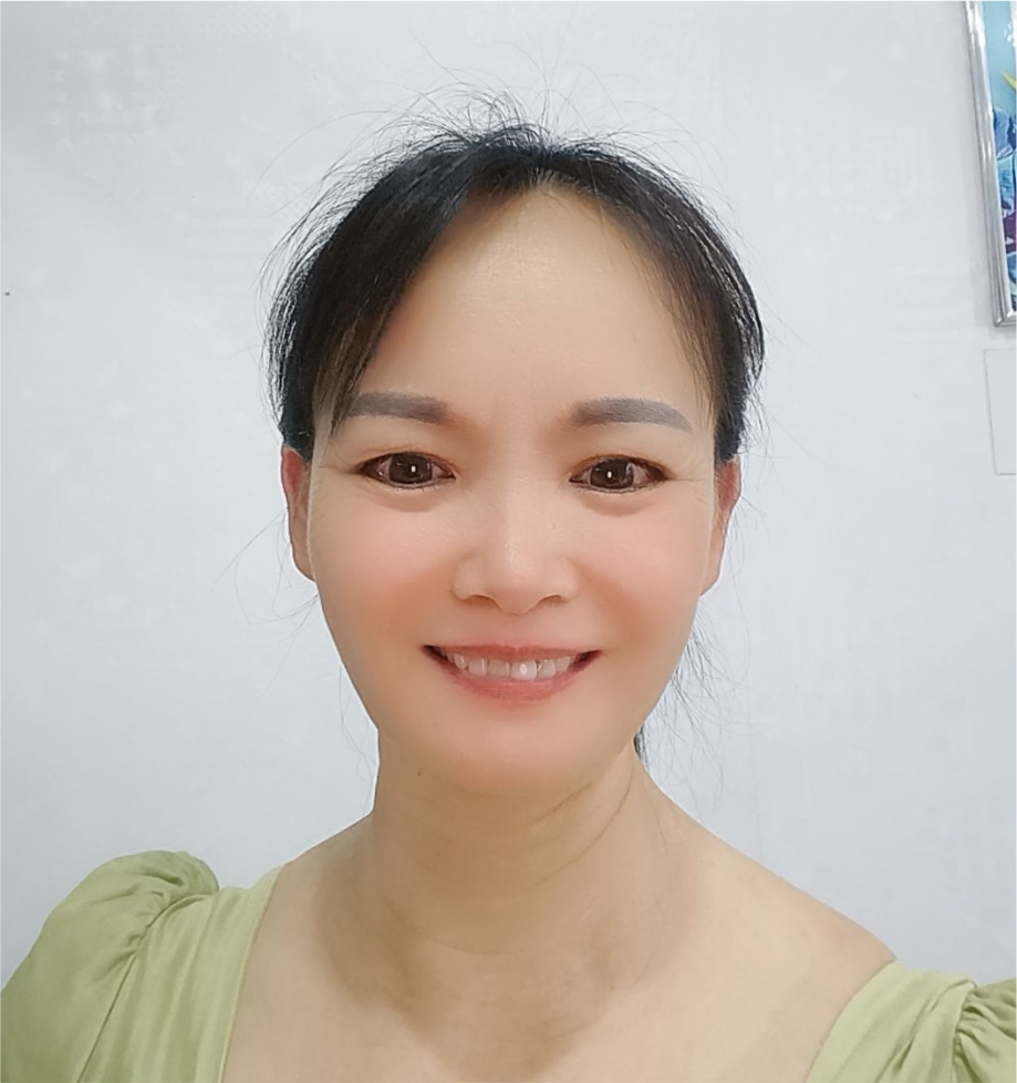 南寧高級(jí)紋繡師---韋小蘭